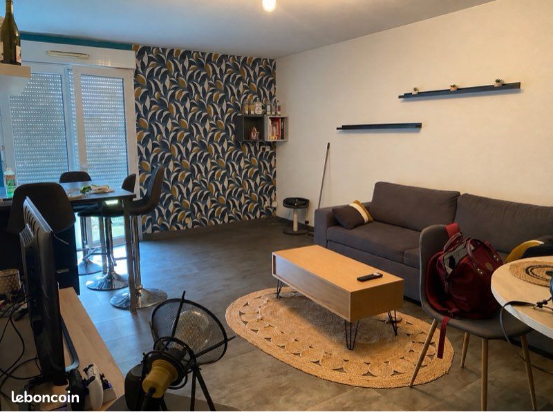 Appartement 2 pièces 48 m² · à La Riche · 48 m² · 650 €