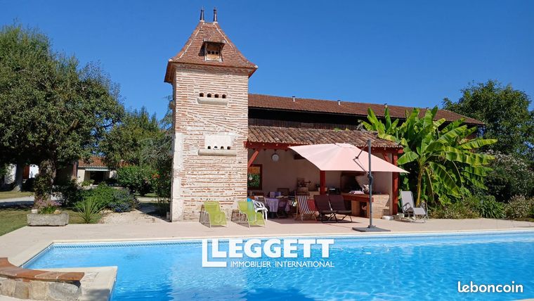 Maison 9 pièces 290 m²