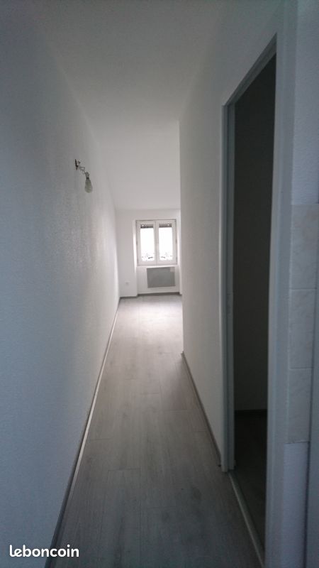 Appartement a louer bourgoin-jallieu - 3 pièce(s) - 37 m2 - Surfyn