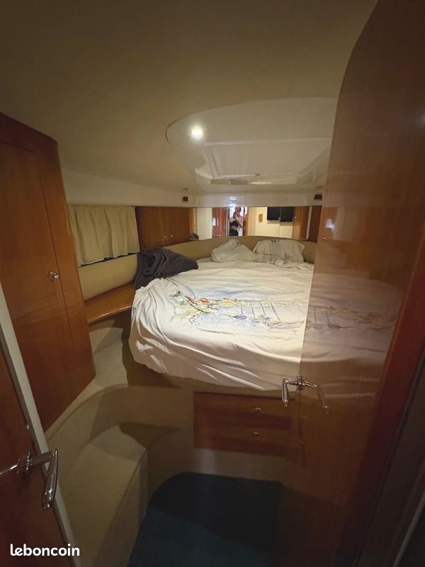 Cranchi Atlantique 40 Fly (image 5)