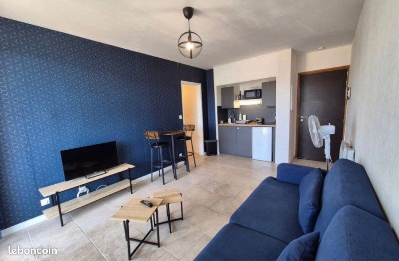 Appartement 1 pièce 23 m² · à Six-Fours-les-Plages · 23 m² · 650 €/mois