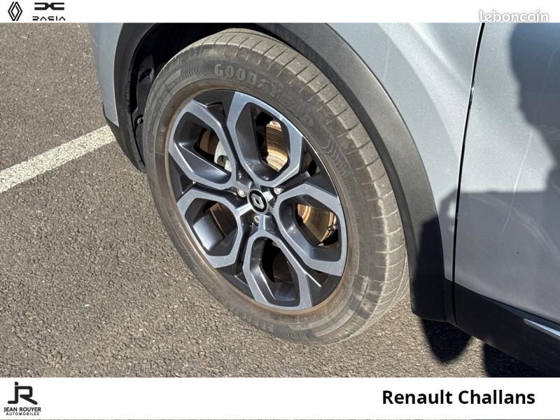 Renault Captur 1.6 E-Tech hybride 145ch Techno (image 8)
