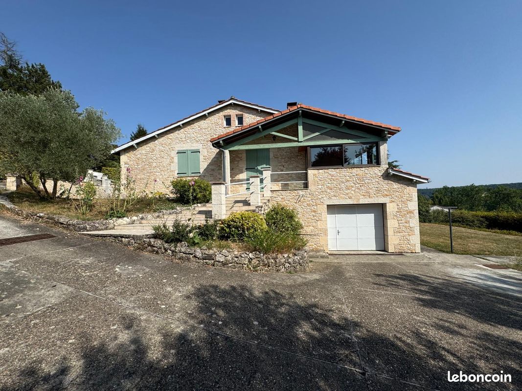 Maison 5 pièces 112 m² · à Pont-du-Casse · 111,5 m² · 260 000 €