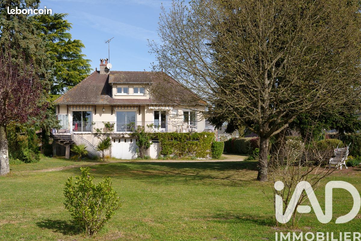 Maison 6 pièces 140 m² · à Montreuil-en-Touraine · 140 m² · 250 000 €