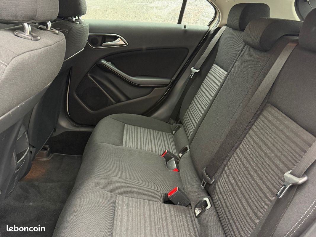 MERCEDES CLASSE A 200 CDI BlueEFFICIENCY Intuition (image 11)