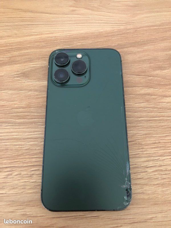 IPhone 13 Pro - pour pièces 🔩 (image 4)