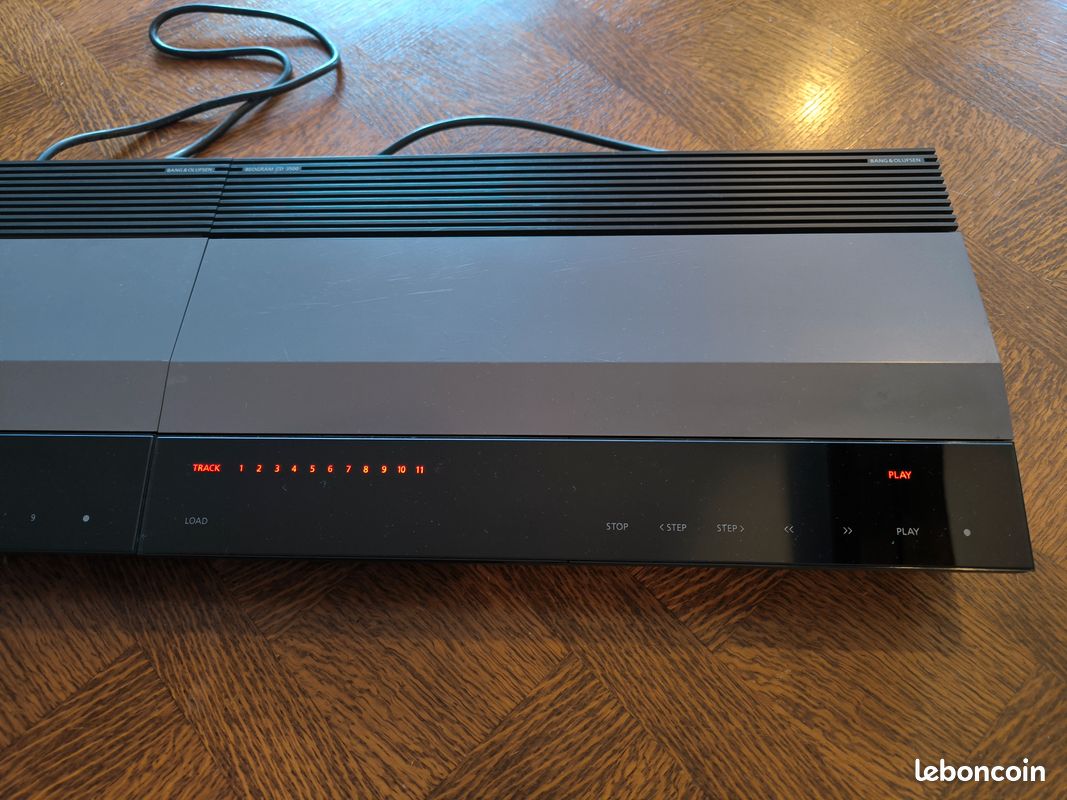 Bang Olufsen B&O Beomaster 3500 et Beogram CD3500 Amplificateur