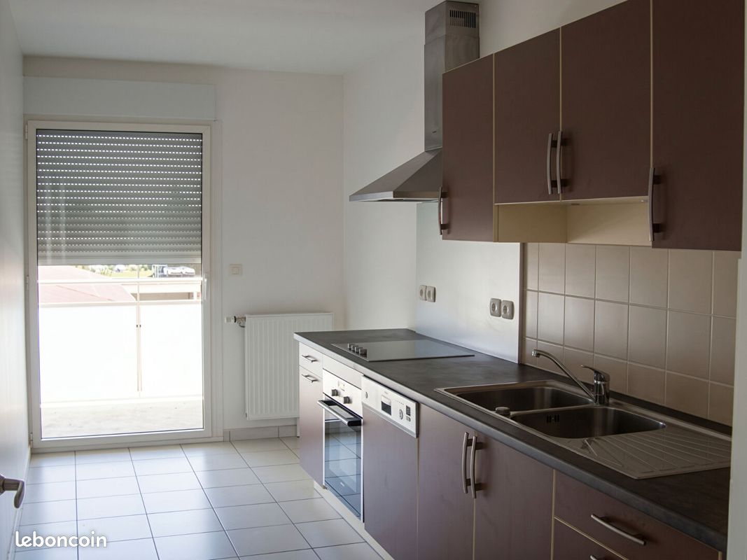 Appartement 3 pièces 70 m² · à Péronnas · 70 m² · 750 €/mois