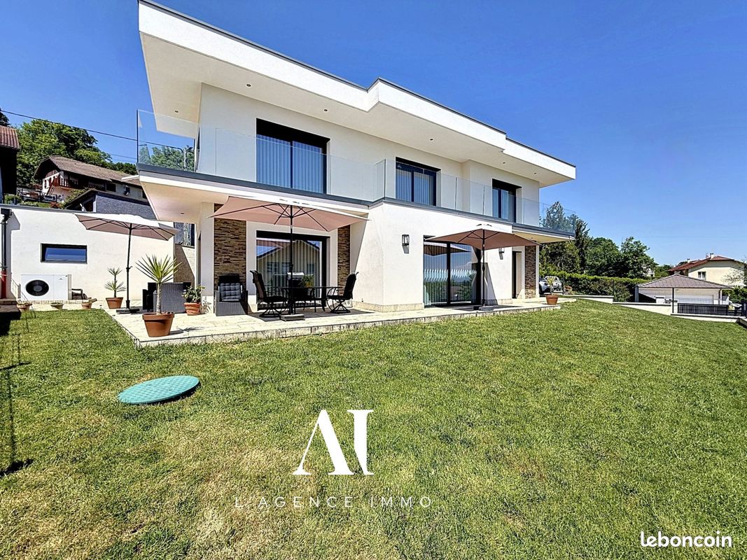 Maison 5 pièces 144 m² · à Péron · 144 m² · 835 000 €