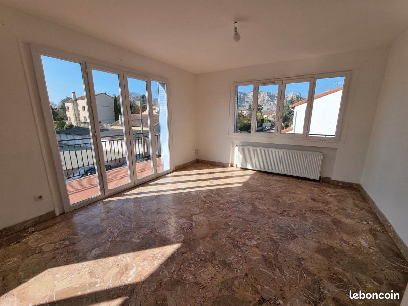 Maison 5 pièces 90 m² · à Guilherand-Granges · 90 m² · 830 €/mois