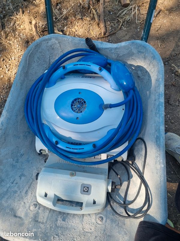 Robot Piscine RACER XO (image 1)