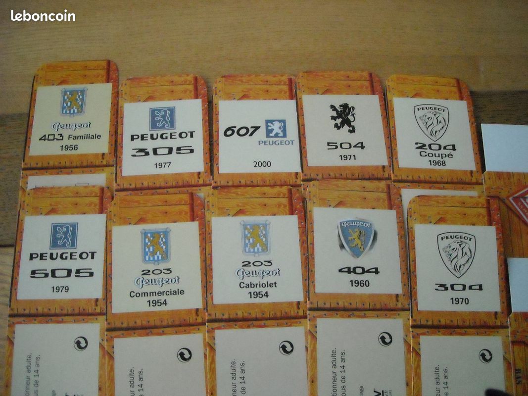 10 voitures Peugeot 1/43 (image 1)