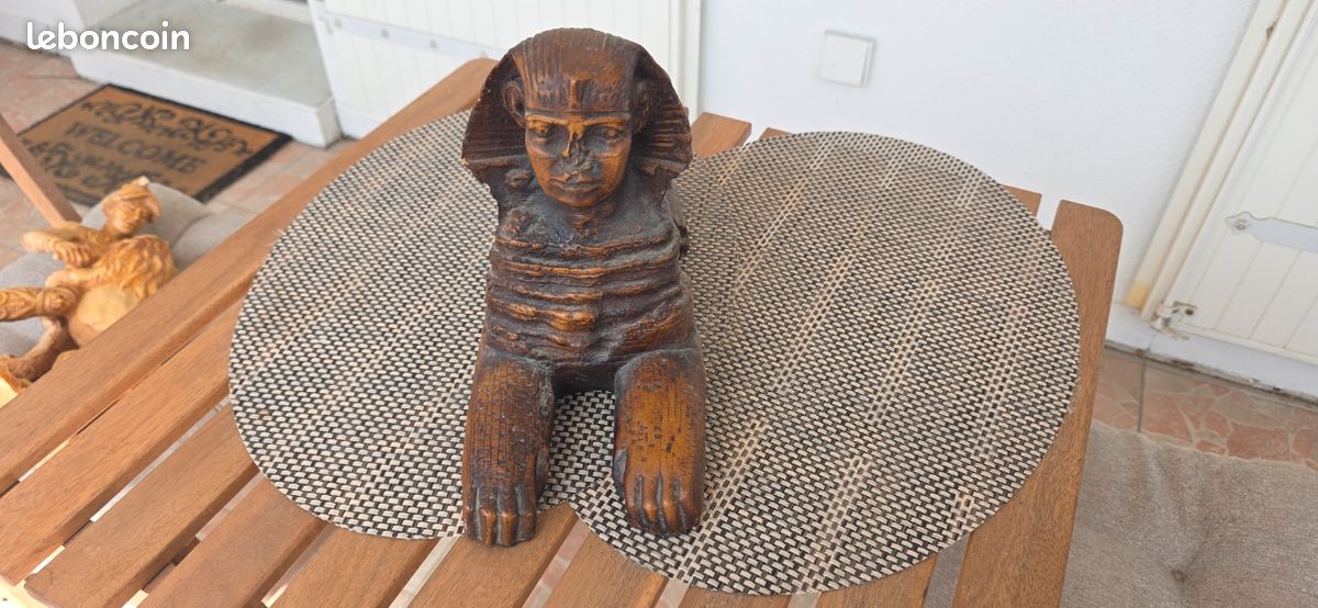 Sphinx statue (image 3)