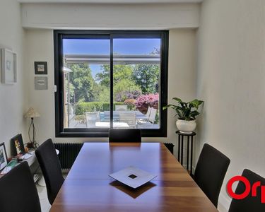Maison 1 270 000 € - 260 m²