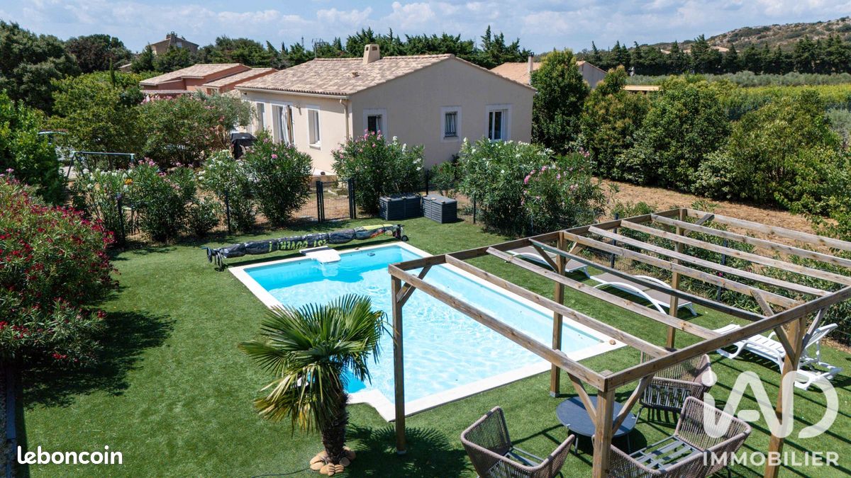 Maison 5 pièces 92 m² · à Estézargues · 92 m² · 350 000 €