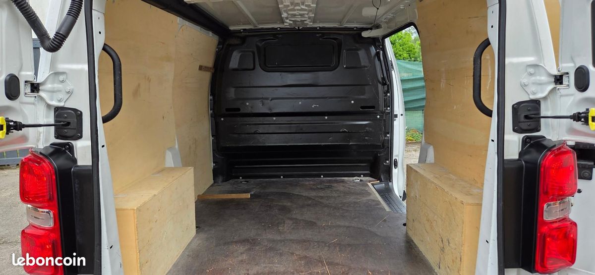 Citroën Jumpy FOURGON M 2.0 HDI 120 *PRIX TTC 14390e * (réf:FM022-112-VO2072) (image 17)