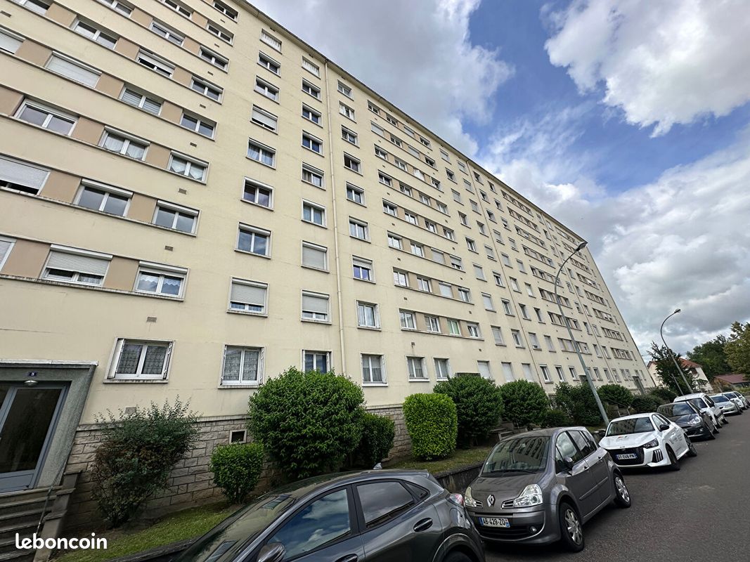Appartement 4 pièces 91 m² · à Saint-André-les-Vergers · 91 m² · 750 €