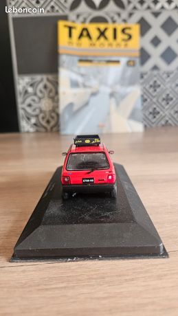 Fiat Uno Taxi Casablanca 1995 – Ixo 1/43, Rouge, Zamac, Neuve En Boîte, Miniature