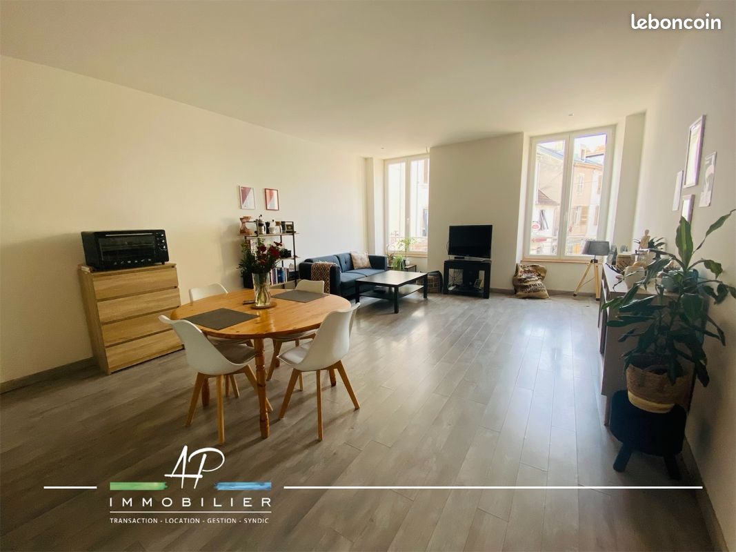 Appartement 3 pièces 79 m² · à Gray · 79 m² · 510 €