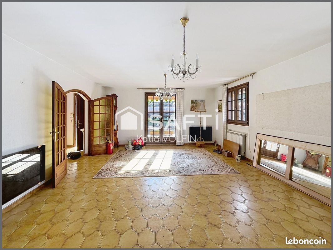 Maison 7 pièces 196 m² · à Carnoux-en-Provence · 196 m² · 520 000 €