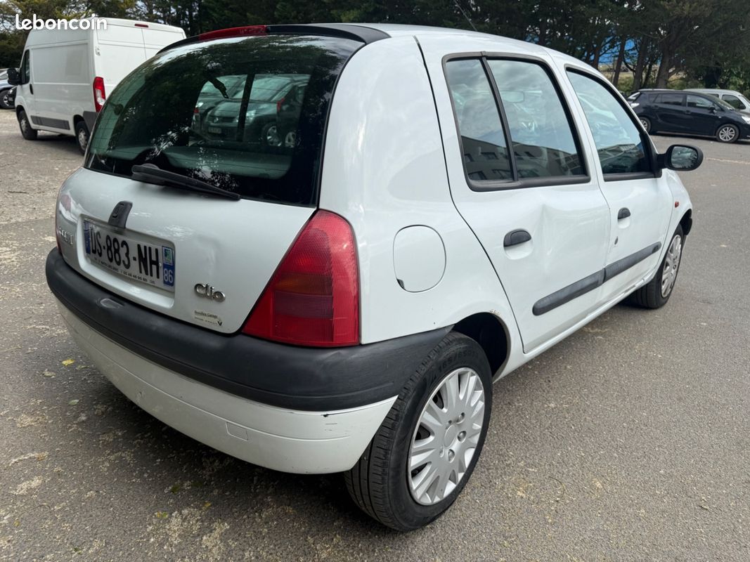 Renault Clio RTE/RXE (image 3)