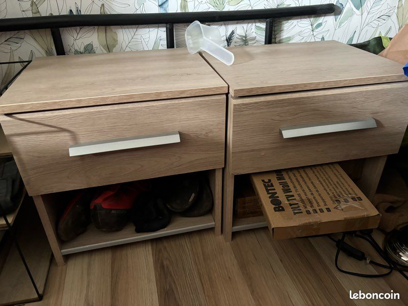 Tour de lit et table de chevet (image 1)