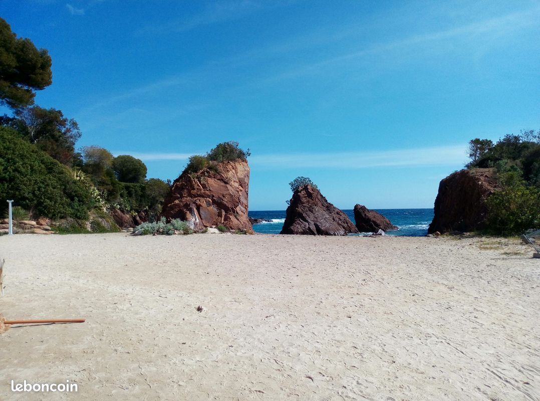 F2 tout confort vue panoramique mer splendide à Théoule s/ Mer (image 13)