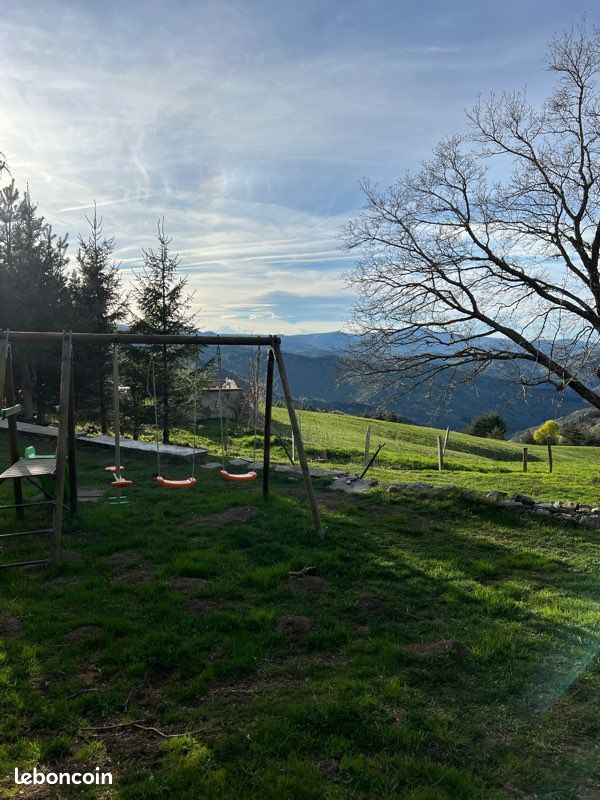 Maison 7 pièces 160 m² · à Mézilhac · 160 m² · 198 000 €