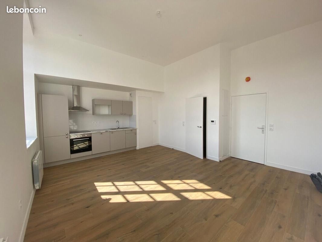 Appartement 2 pièces 40 m² · à Valenciennes · 40 m² · 637 €/mois