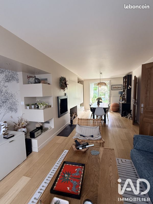 Maison 5 pièces 109 m² · à Lys-lez-Lannoy · 109 m² · 330 000 €