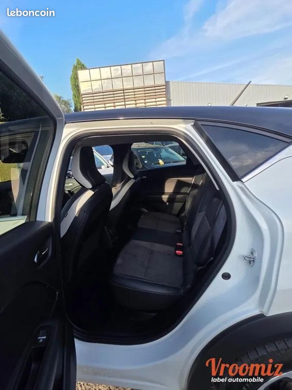 Renault Captur 1.6 E-TECH 145H 90 HYBRID FULL-HYBRID 1.2KWH INTENS BVA (image 19)