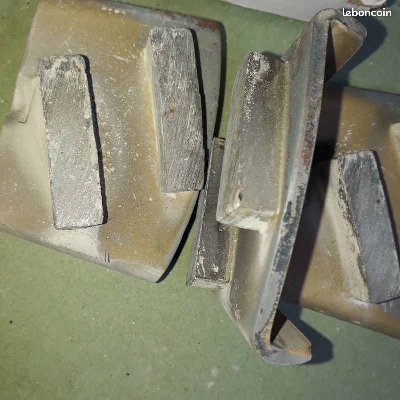 2 paquets de 3 Plaquettes de ponçage pour surfaceuse de sol béton (image 3)