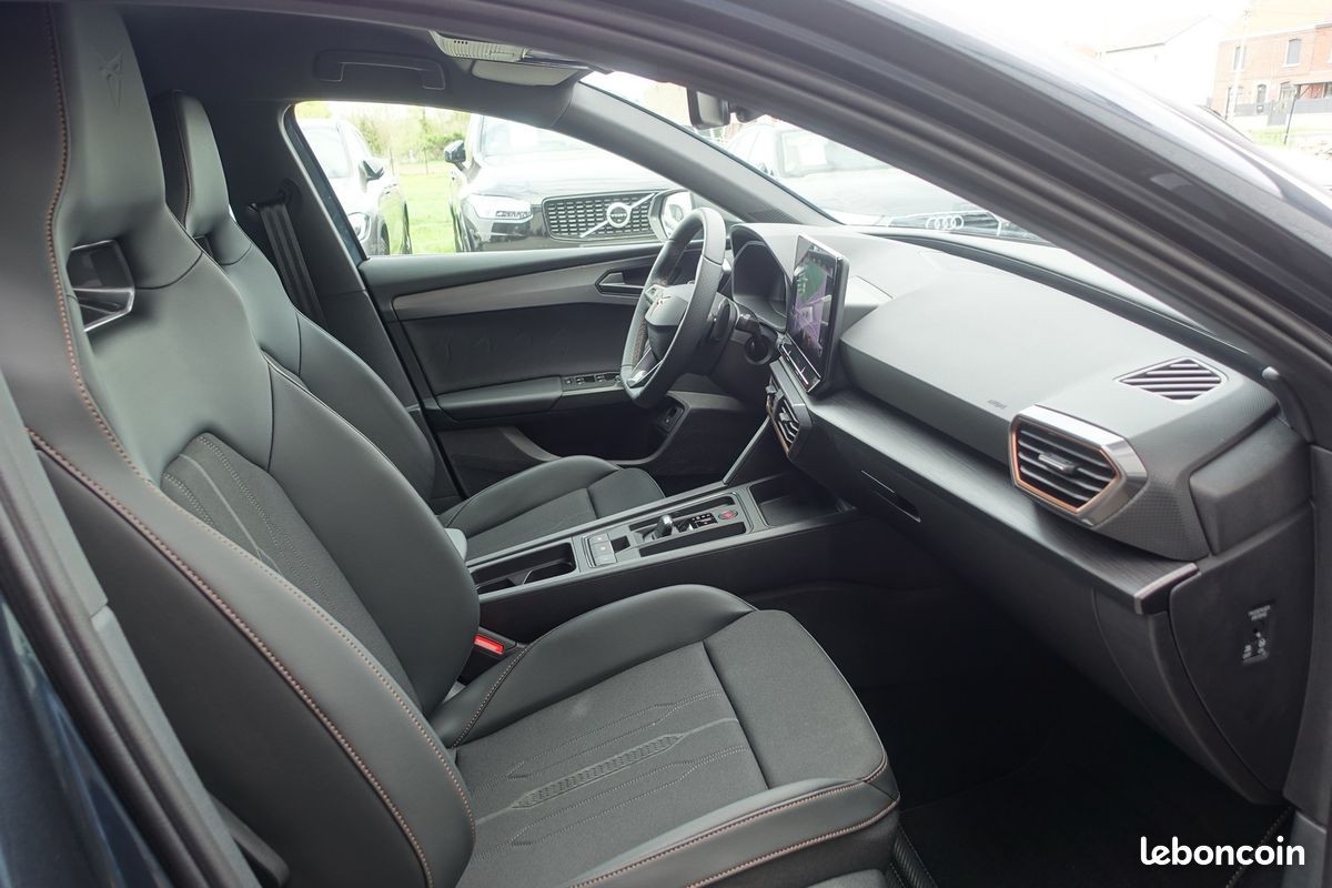 Cupra Leon FR e-hybride Dsg 204ch Sièges sport/Digital cockpit/Grd Gps/Carplay/Caméra/Pack ambiance/Régulateur/1°Main/Garantie 12 Mois (image 5)