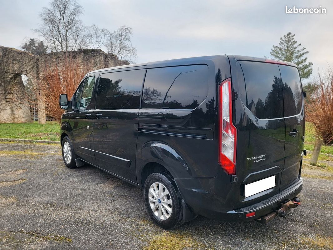 Ford TRANSIT CUSTOM 2L TDCI 170 CV LIMITED BLACK EDITION - 6 Places - HORS TAXE - 1 ère Main (image 4)