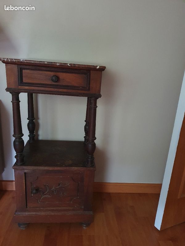 Table de chevet (image 1)