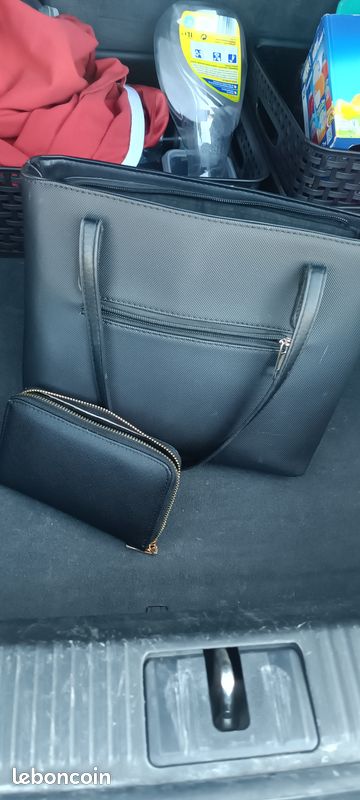 Sac à main pour Femme Lacoste avec sa pochette (image 1)