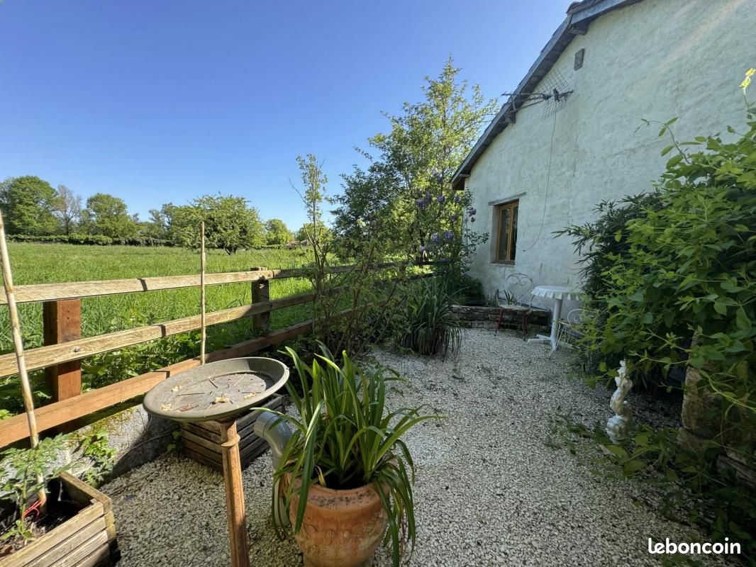 Maison 145 m² Aunac - Aunac-sur-Charente 16460 Aunac (image principale 11)