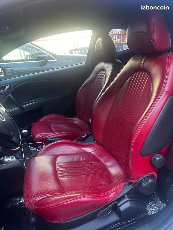 ALFA ROMEO MiTo 1.4 170ch Quadrifoglio Verde - 2010 - 182 000 km (image 11)