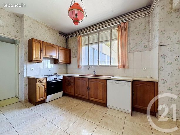 Appartement 5 pièces 187 m² — 6