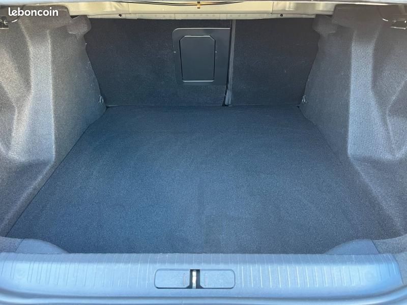 Citroen C4 X 1.2 130ch S&S MAX Automatique (image 13)