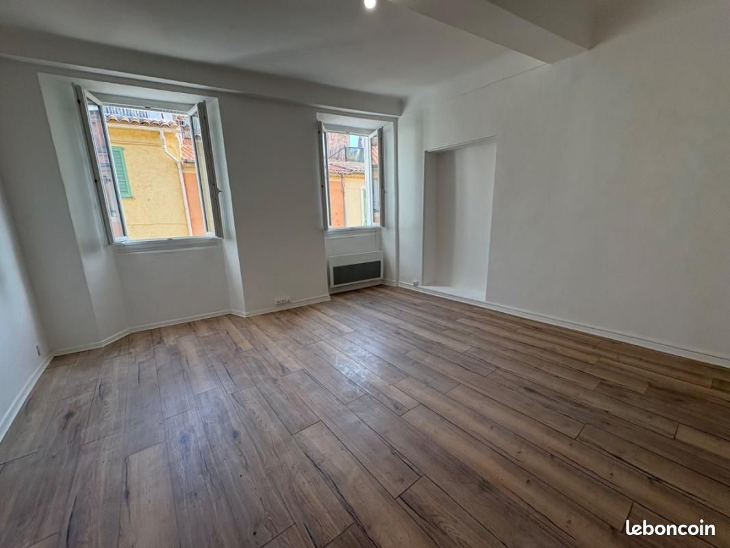 Appartement 2 pièces 59 m² · à Saint-Laurent-du-Var · 59 m² · 820 €