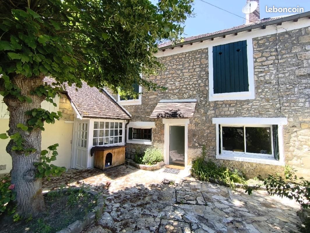 Maison 4 pièces 82 m² · à Nesles-la-Vallée · 82 m² · 299 900 €