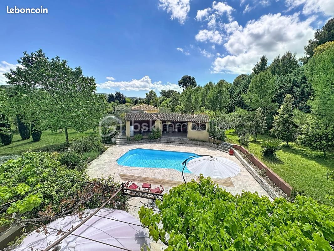 Maison 5 pièces 165 m² · à Velaux · 165 m² · 799 000 €