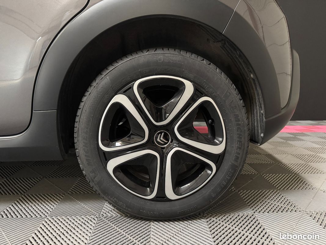 CITROEN C3 Graphic 1.2 PureTech 82 ch - courroie OK entretien en concession (image 9)