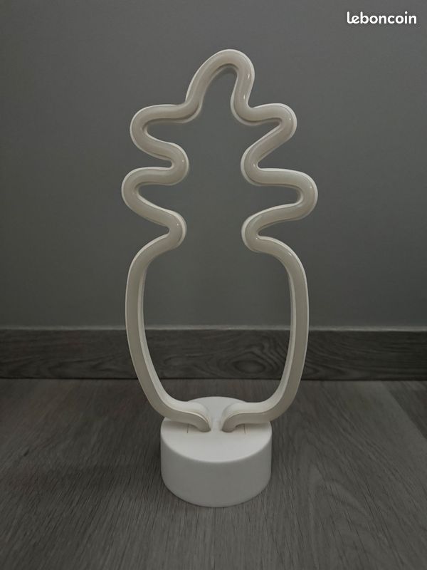 Lampe néon ananas (image 1)