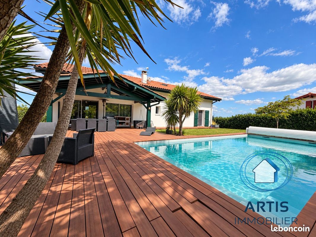 Maison 6 pièces 200 m² · à Souraïde · 200 m² · 714 000 €