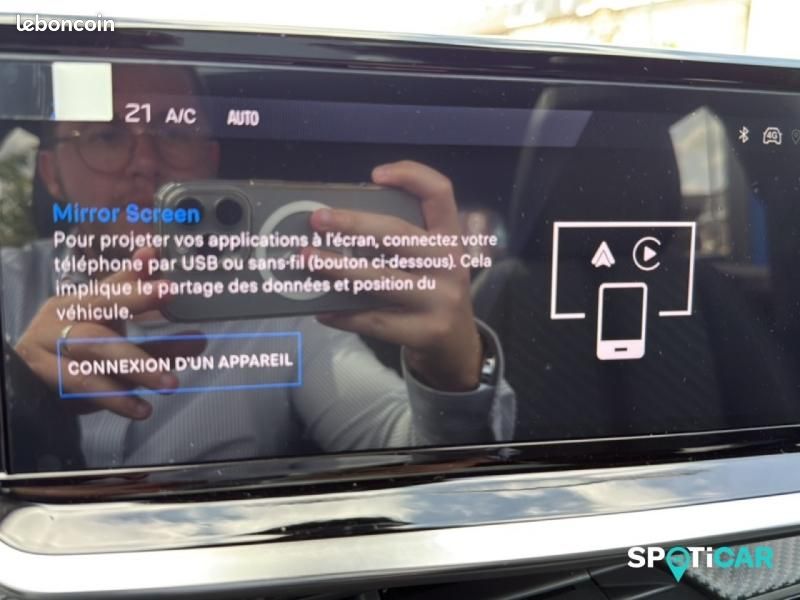Peugeot 2008 e-2008 156ch 54 kWh Allure (image 19)