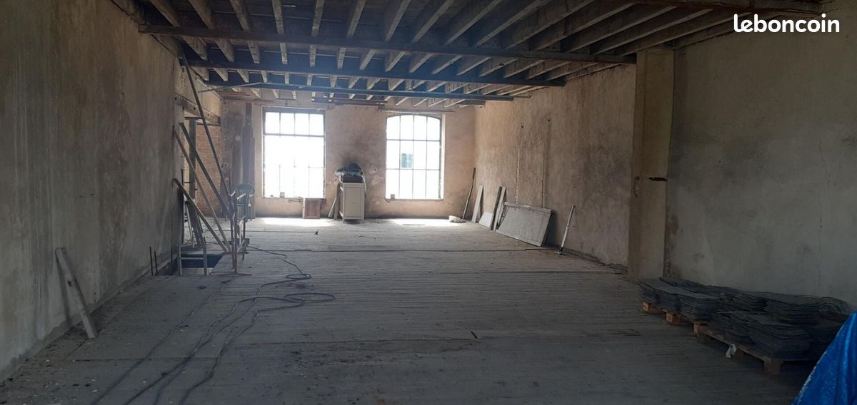 Appartement 2 pièces 240 m² · à Baugé-en-Anjou · 240 m² · 33 990 €