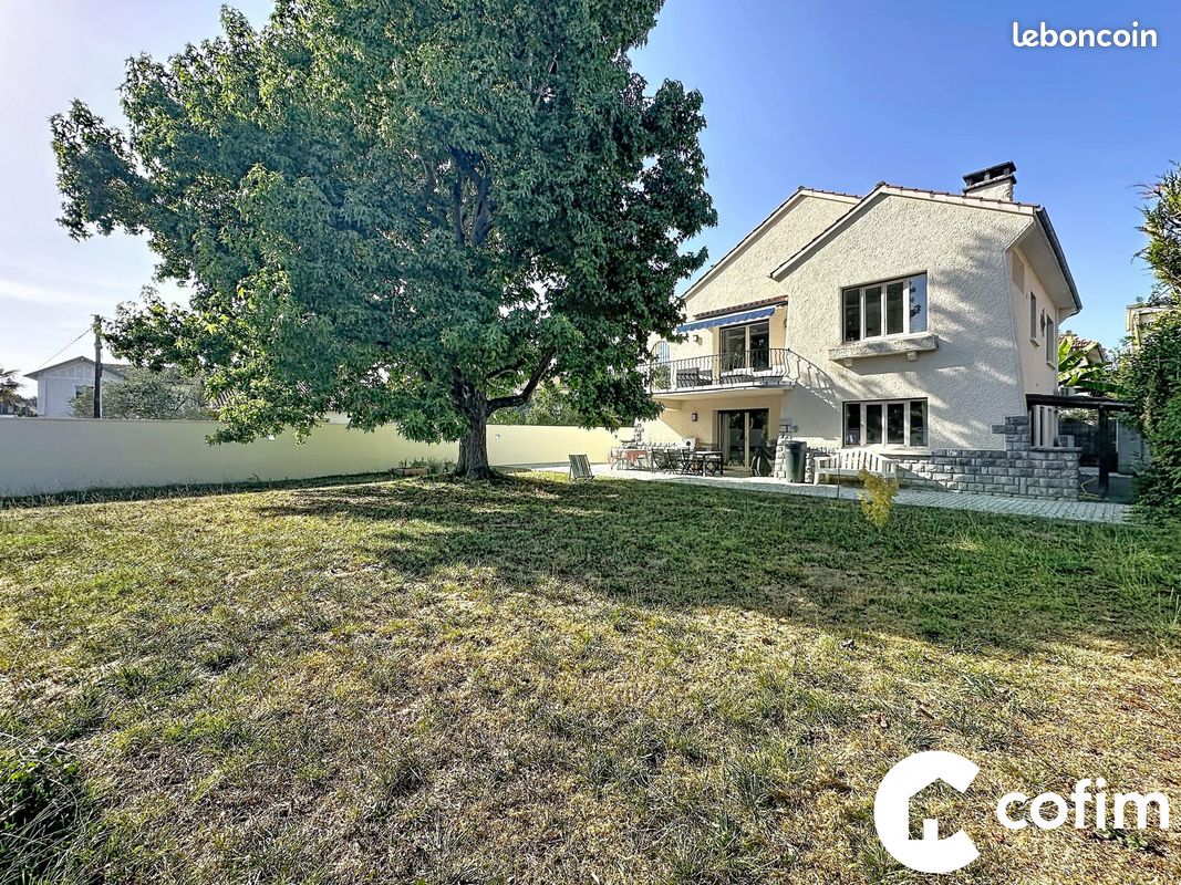 Maison 5 pièces 150 m² · à Pau · 150 m² · 469 500 €
