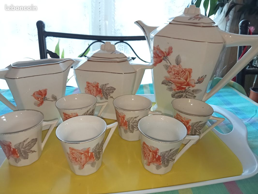 Service a café en porcelaine (image 3)